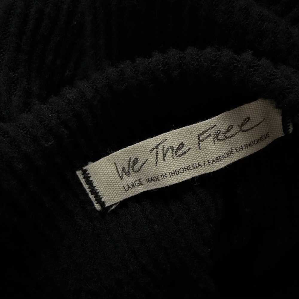 Free People We the Free Black Main Squeeze Hacci Top Size Large - Picture 7 of 9